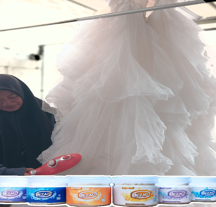 sand blasting cleaning wedding dress