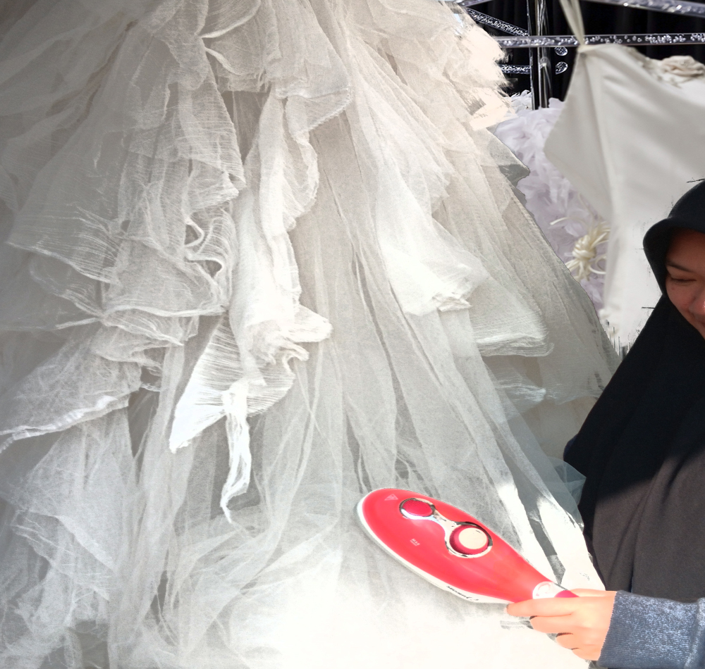 Steam up wedding dress