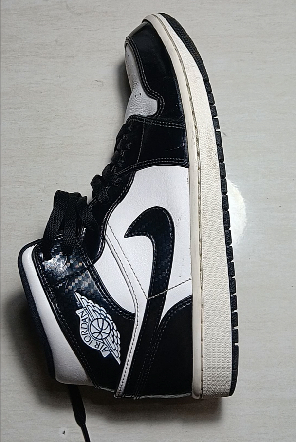 Nike Air Jordan Yellowness